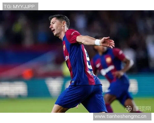 莱万爆发力再升华,塞尔塔门将迎来“极限考验”——一场让人屏息的足球盛宴 莱万爆发力再升华,塞尔塔门将迎来“极限考验”——一场让人屏息的足球盛宴